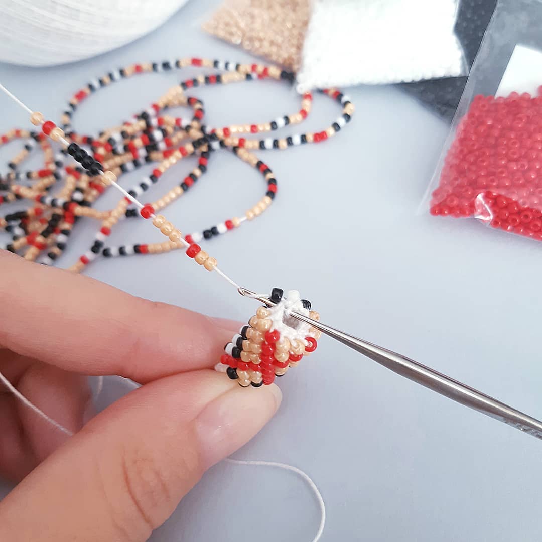 crocheting with beads process
