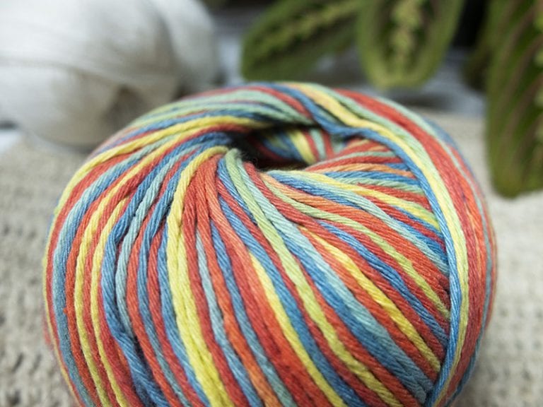 Multicolored stitches