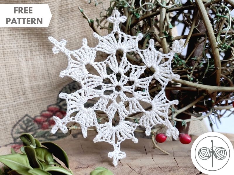 Free crochet snowflake pattern.